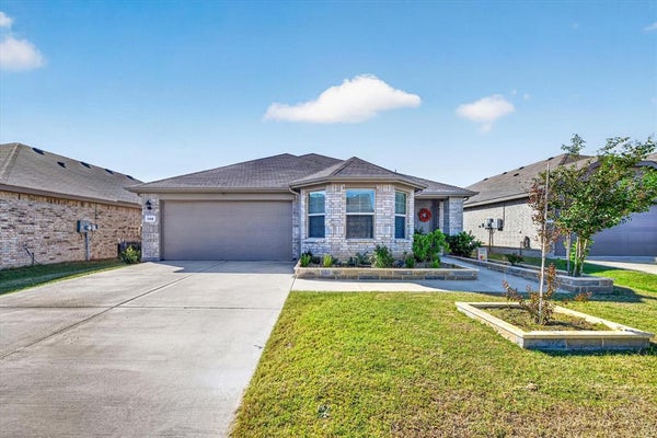 120 PIPING ROCK DR, FORT WORTH, TX 76131 - Image cb37c4f3b856ca8c64b5eb9b3b080a00/2397498800