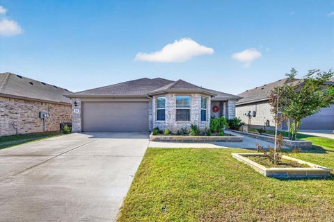 Photo of 120 Piping Rock Drive, Fort Worth, TX 76131 (MLS # 21418490)