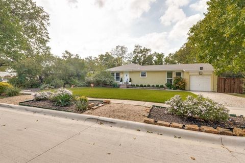 3828 Wemdon Drive Dallas TX 75220