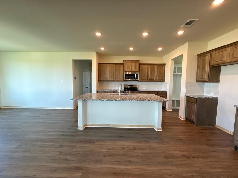 1140 County Road 200