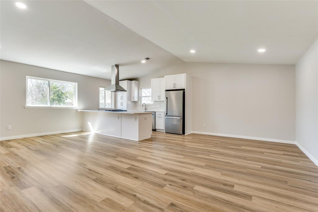 1115 Pacific Drive