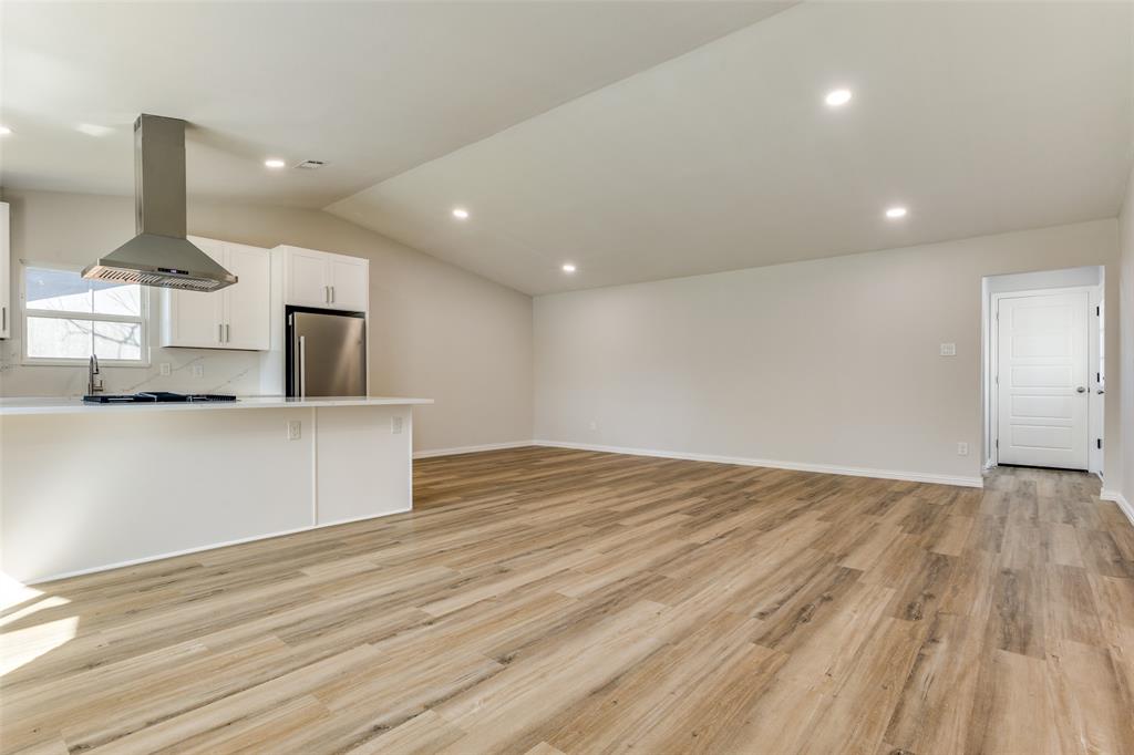 1115 Pacific Drive