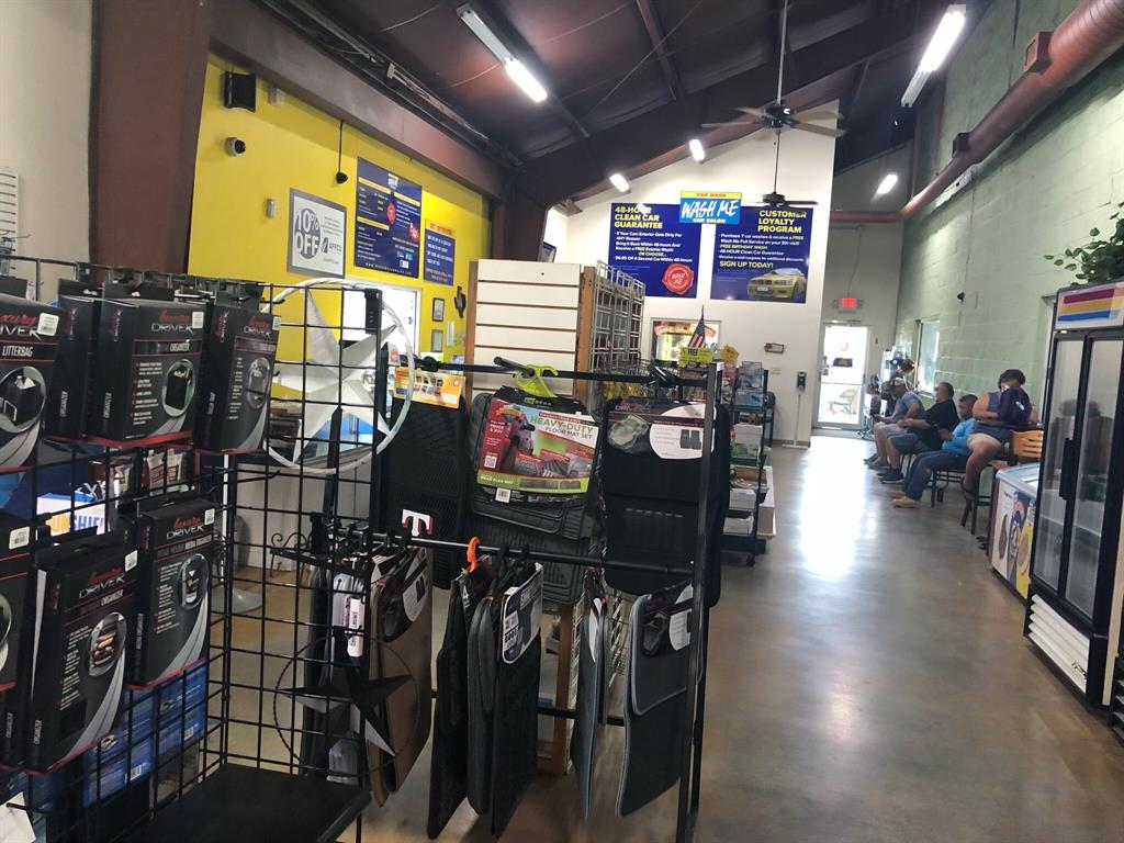 Hand Car Salon Sub Ncb 17490 - Commercial Sale