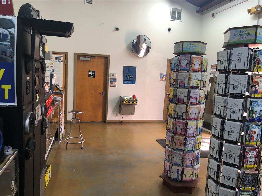 Hand Car Salon Sub Ncb 17490 - Commercial Sale