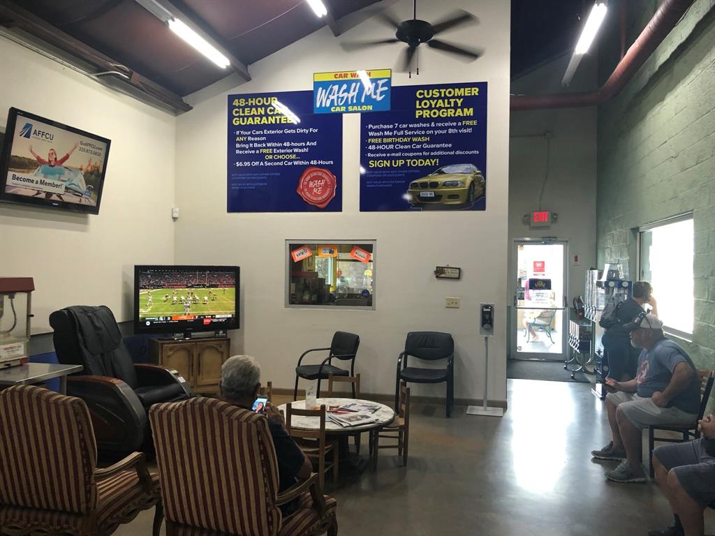 Hand Car Salon Sub Ncb 17490 - Commercial Sale