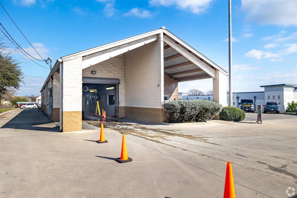 Hand Car Salon Sub Ncb 17490 - Commercial Sale