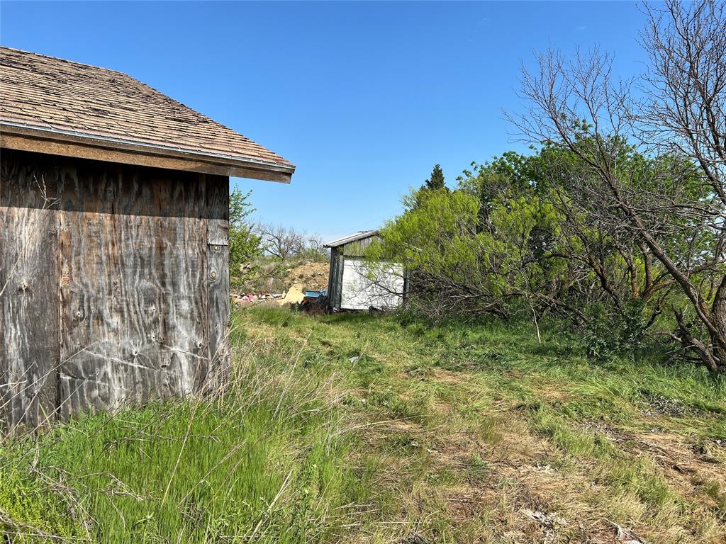 M ANTHONY - Residential