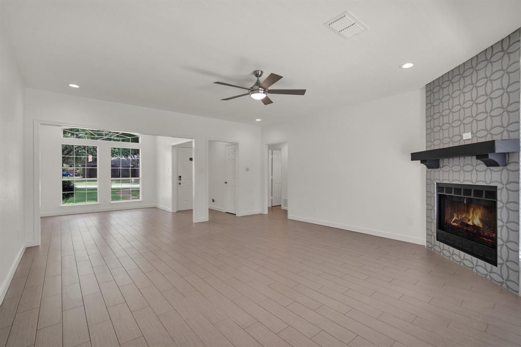 2233 Woodview Drive