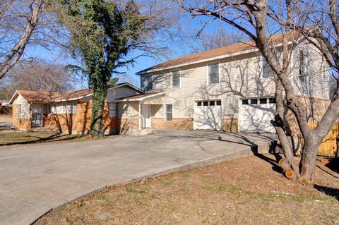 Photo of 1517 Mary K Lane, White Settlement, TX 76108 (MLS # 21098219) Photo of 1517 Mary K Lane, White Settlement, TX 76108 (MLS # 21098219)