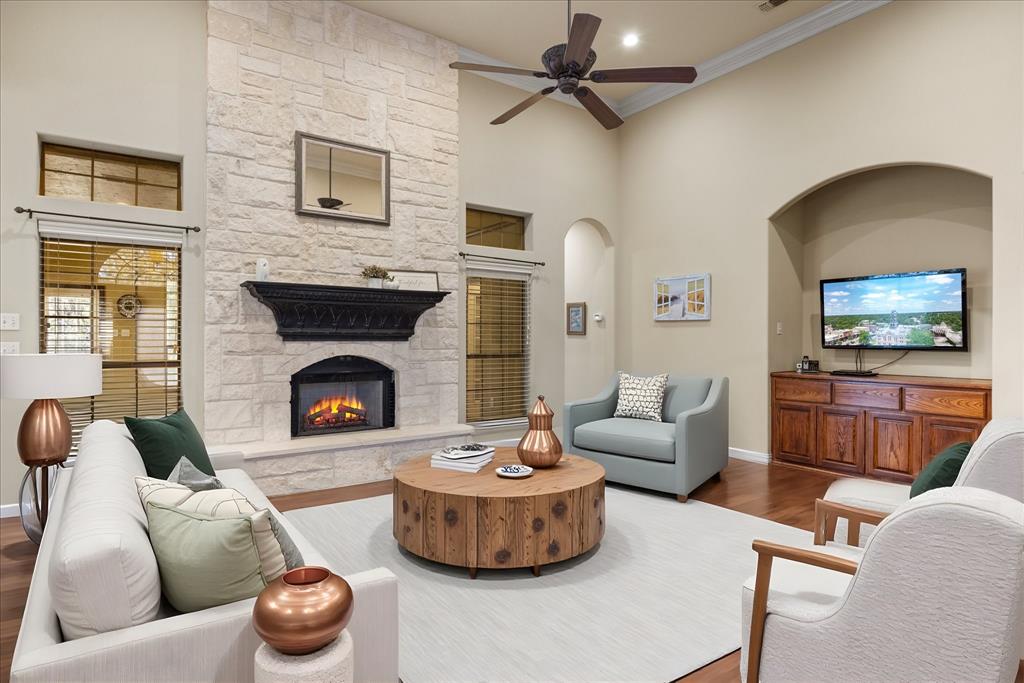 6705 Forest Oaks Court