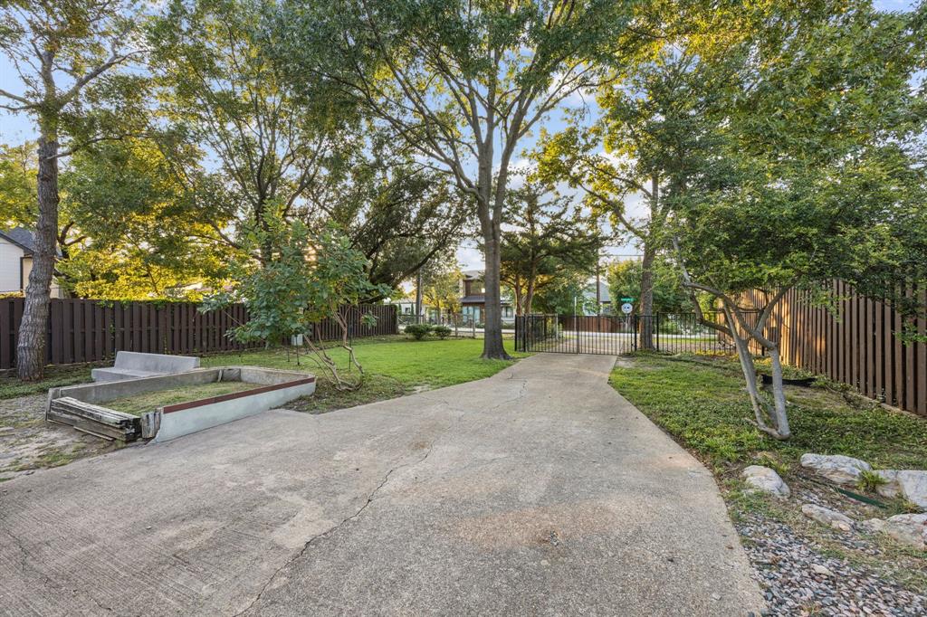 White Rock Highlands - Residential