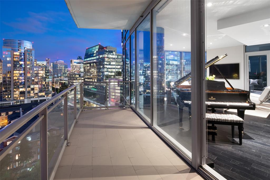 Azure Condo - Residential