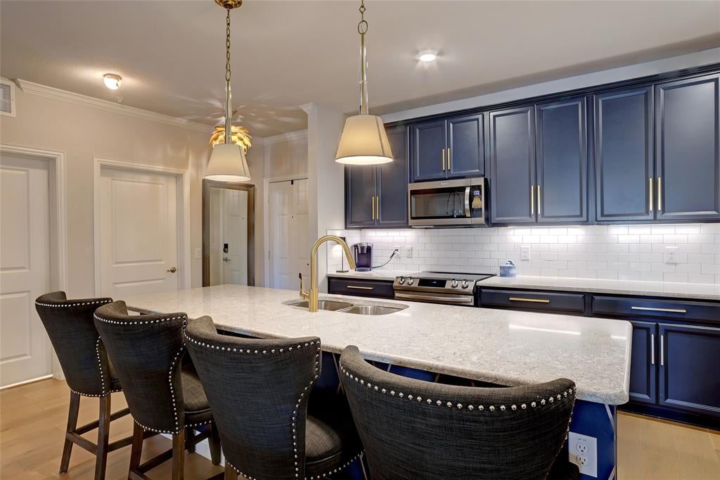 651 N Watters Road 1204