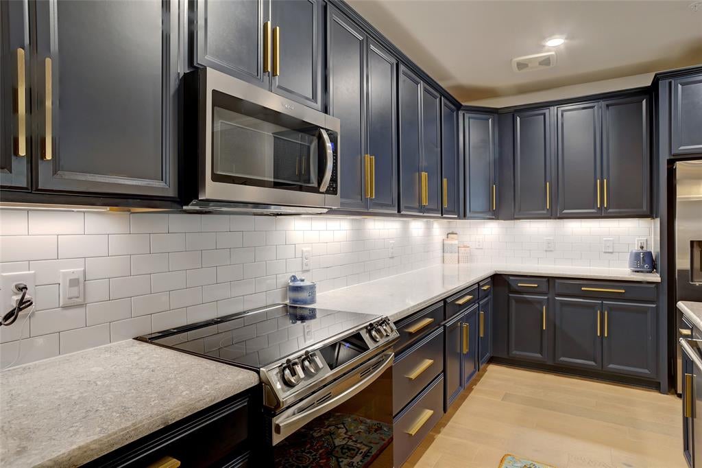 651 N Watters Road 1204