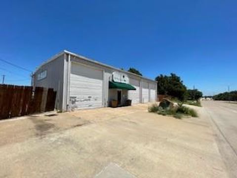 609 E Pleasant Run Road Cedar Hill TX 75104