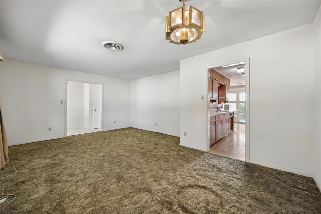 7154 Yolanda Drive - Photo 3