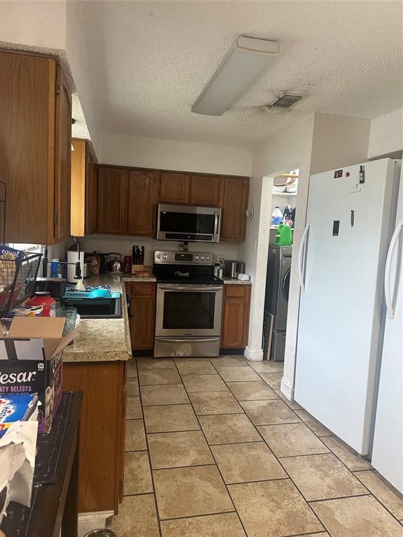 556 Greenway Drive