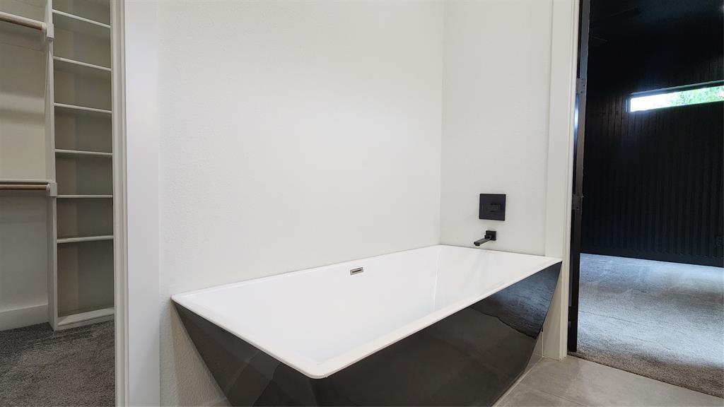 Mount Auburn - Residential Lease