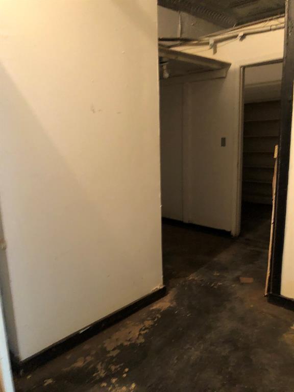 105 Main S