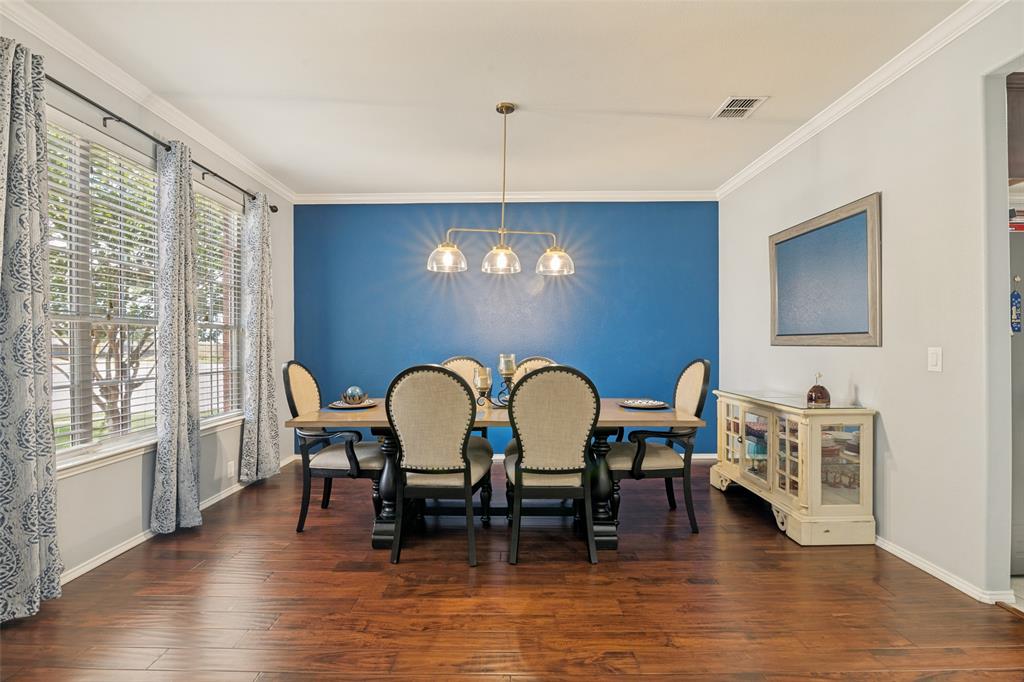 1374 Petaluma Drive