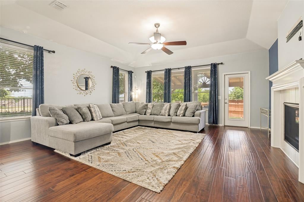 1374 Petaluma Drive
