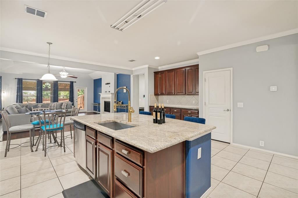 1374 Petaluma Drive