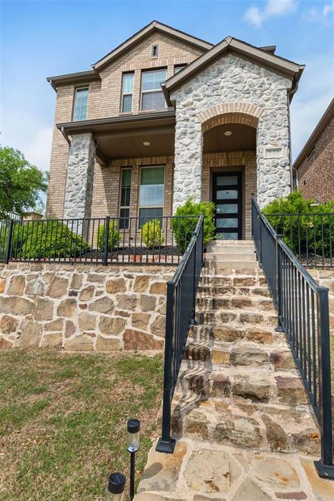 Photo of 520 Alden Way, Allen, TX 75013 (MLS # 21225994)