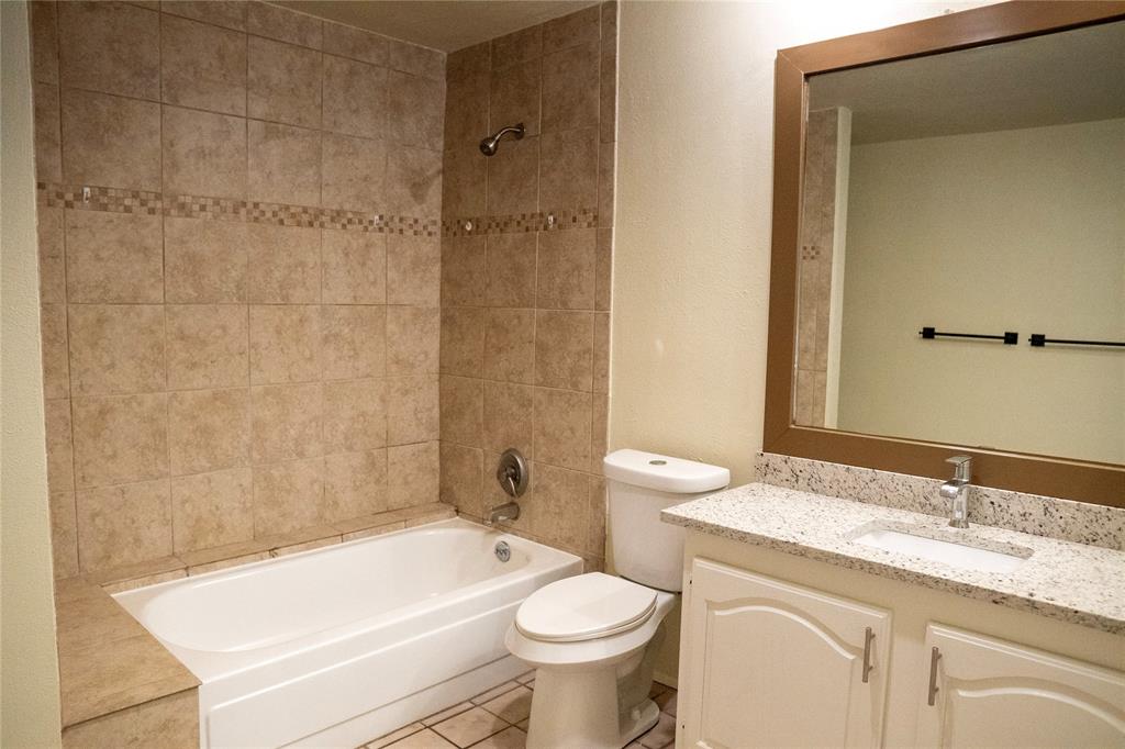 BRAIRWOOD ESTS - Residential