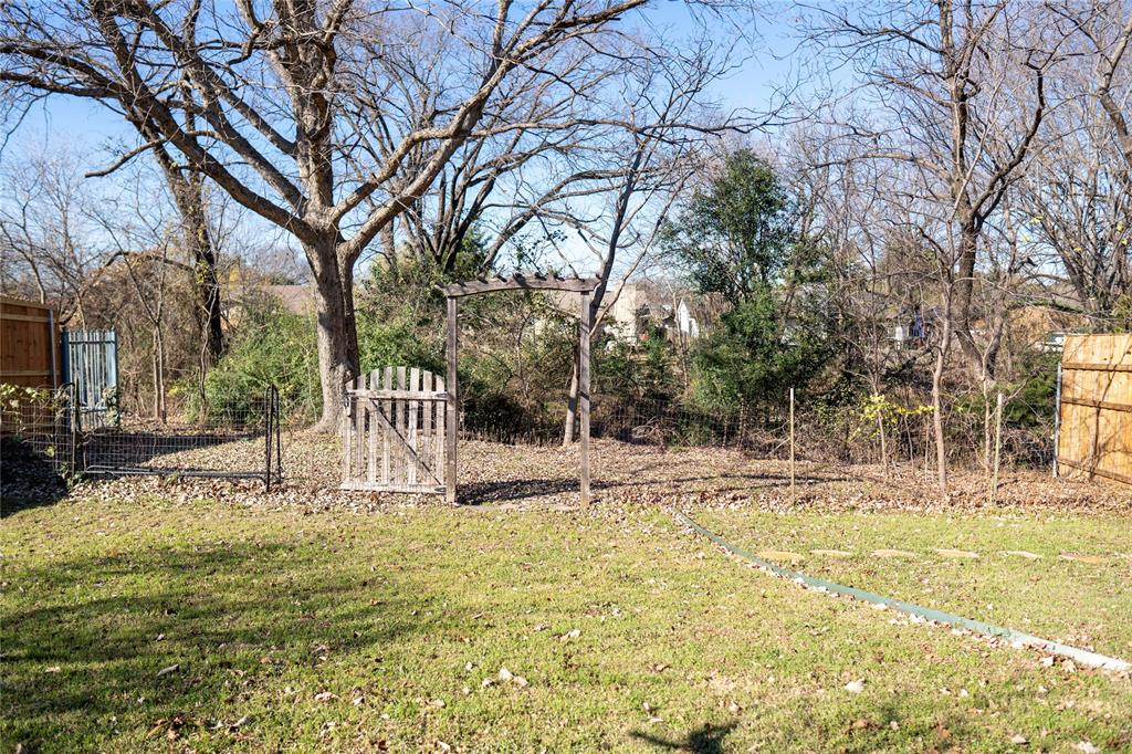 BRAIRWOOD ESTS - Residential