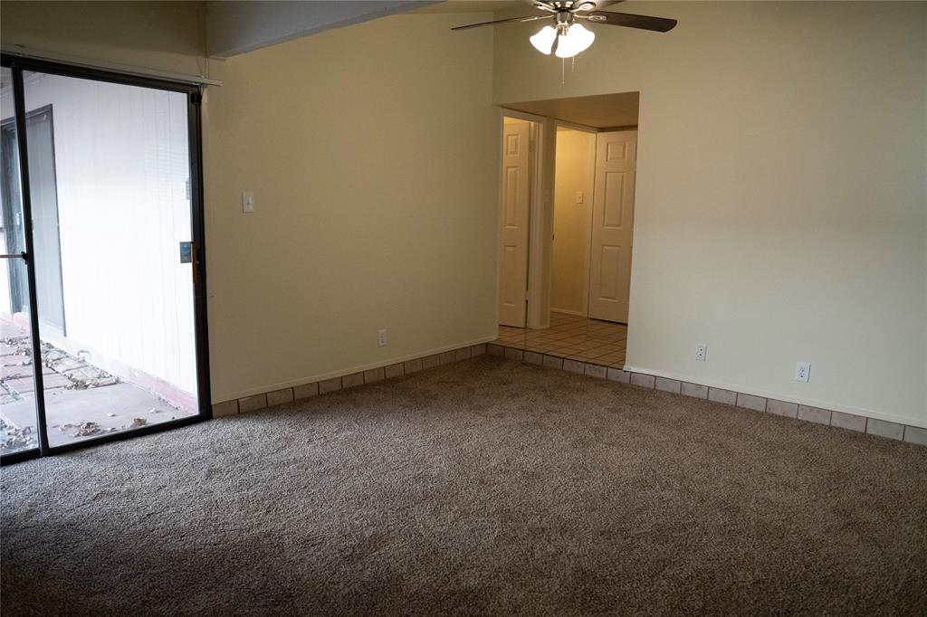 BRAIRWOOD ESTS - Residential