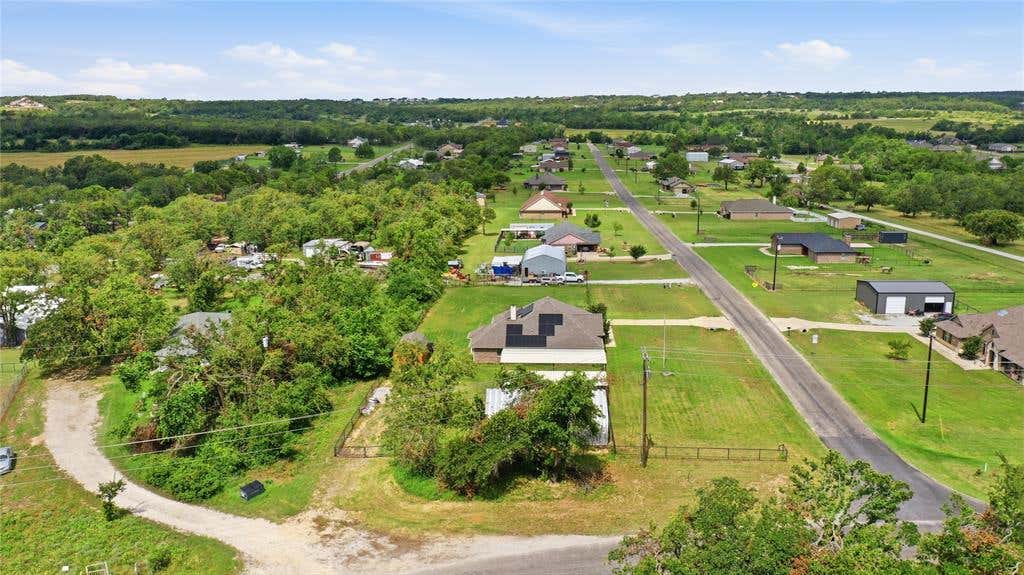 Photo of 101 Hampton Lane, Springtown, TX 76082 (MLS # 21287353)