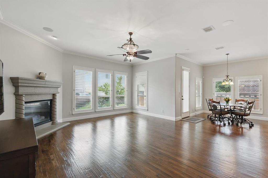2409 Surrey Court