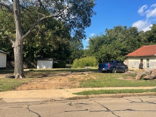 545 E Houston Street