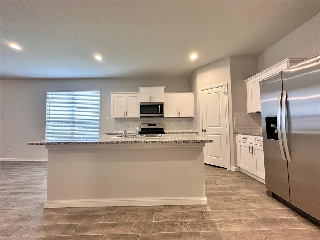 Watersbend Ph 10 - Residential Lease