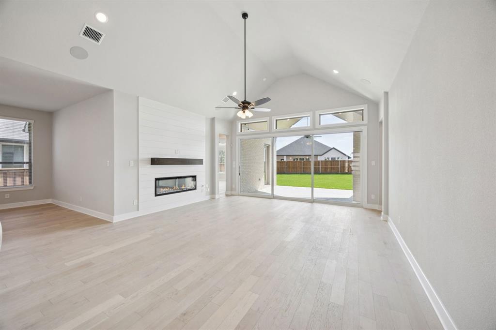 Trinity Falls - Residential