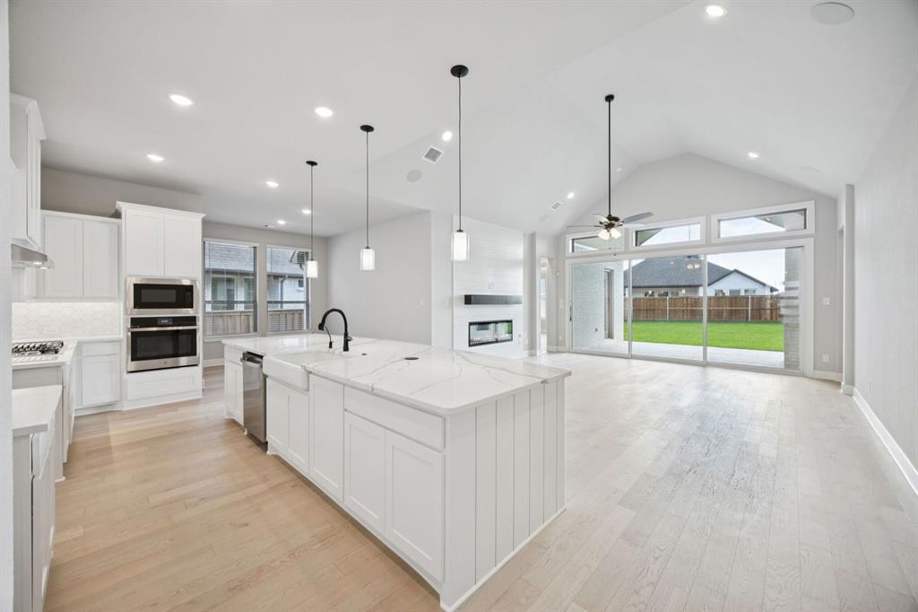 329 Bay Laurel Road