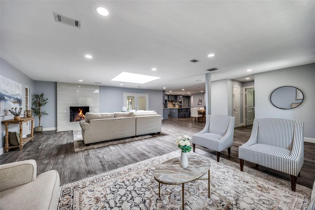 709 Westbrook Drive