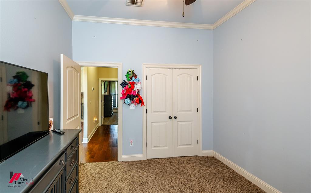 Woolworth Oaks - Residential