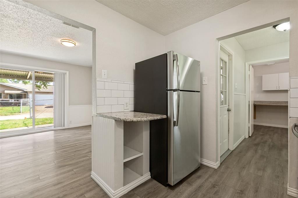 1130 Larkspur Drive