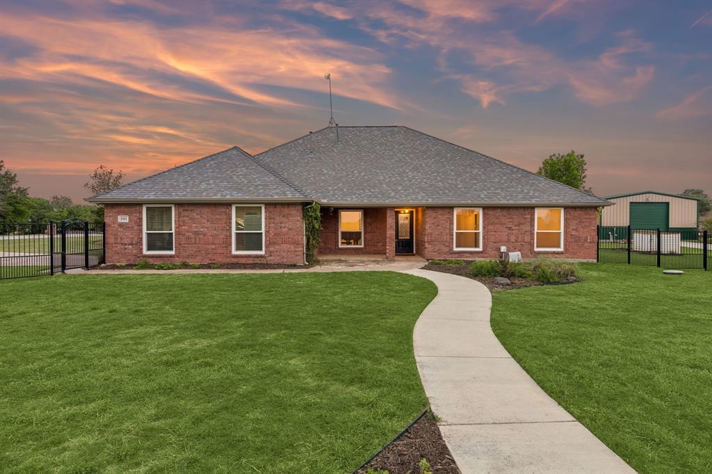 1901 Saw Tooth Court