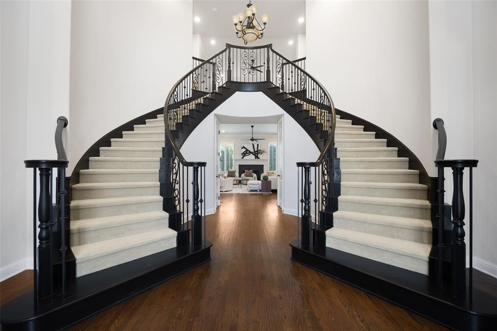 812 Glen Abbey Drive
