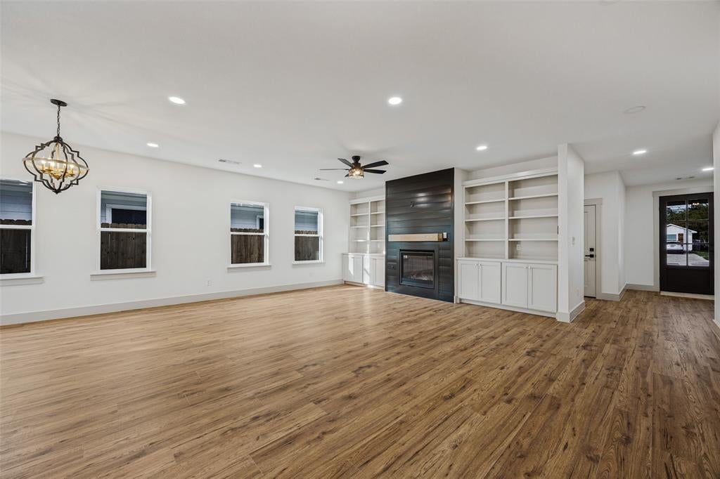 1328 Franklin Avenue