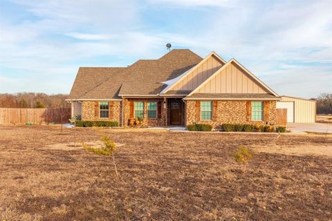 675 County Road 4935 Trenton TX 75490