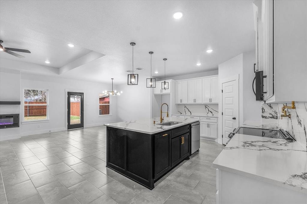 Ellis M G Add - Residential