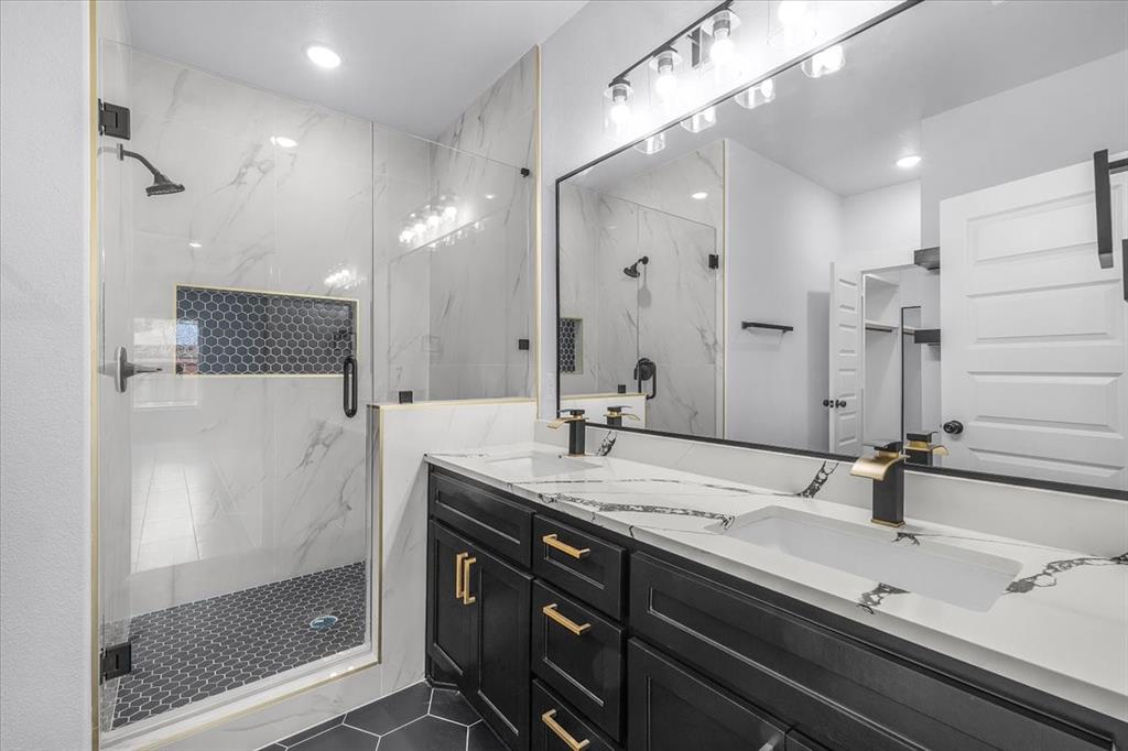 Ellis M G Add - Residential