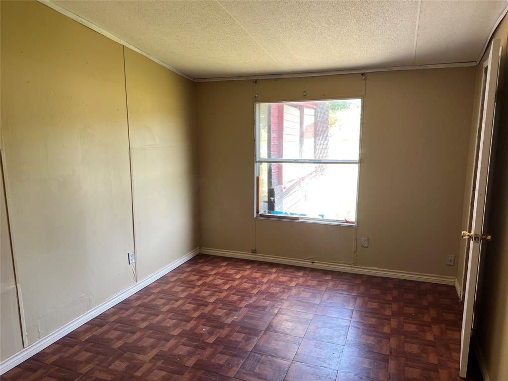 210 County Road 1015
