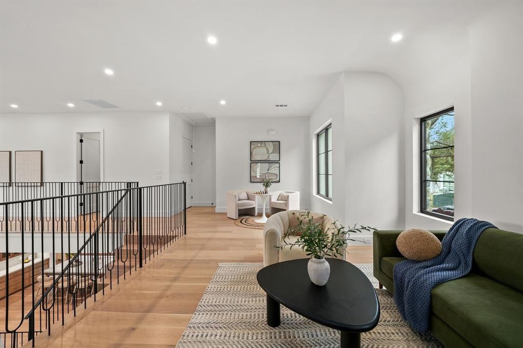 Williams-Caruth Terrace - Residential