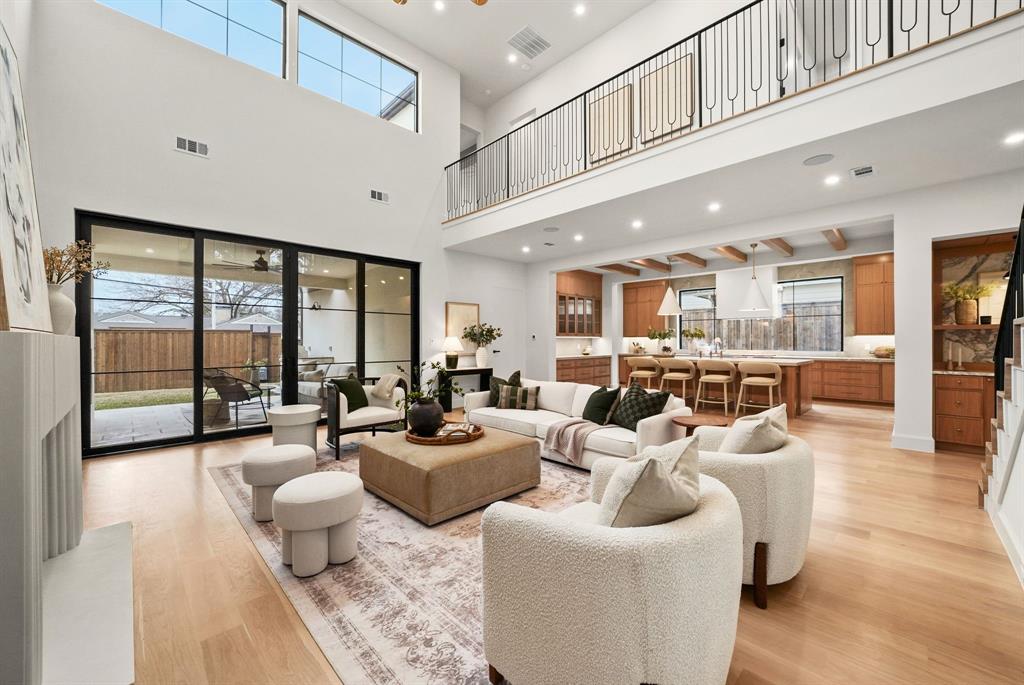 Williams-Caruth Terrace - Residential