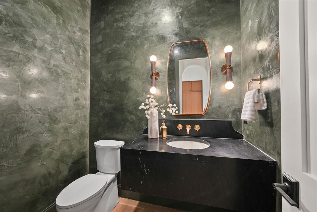 Williams-Caruth Terrace - Residential