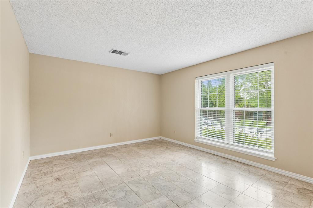 1109 Holly Drive